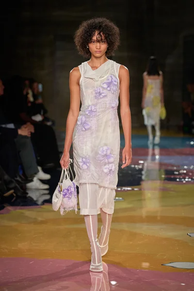 Look 66